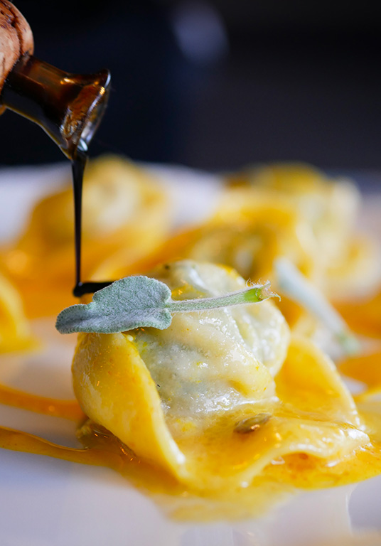 ravioli au vinaigre balsamic restaurant